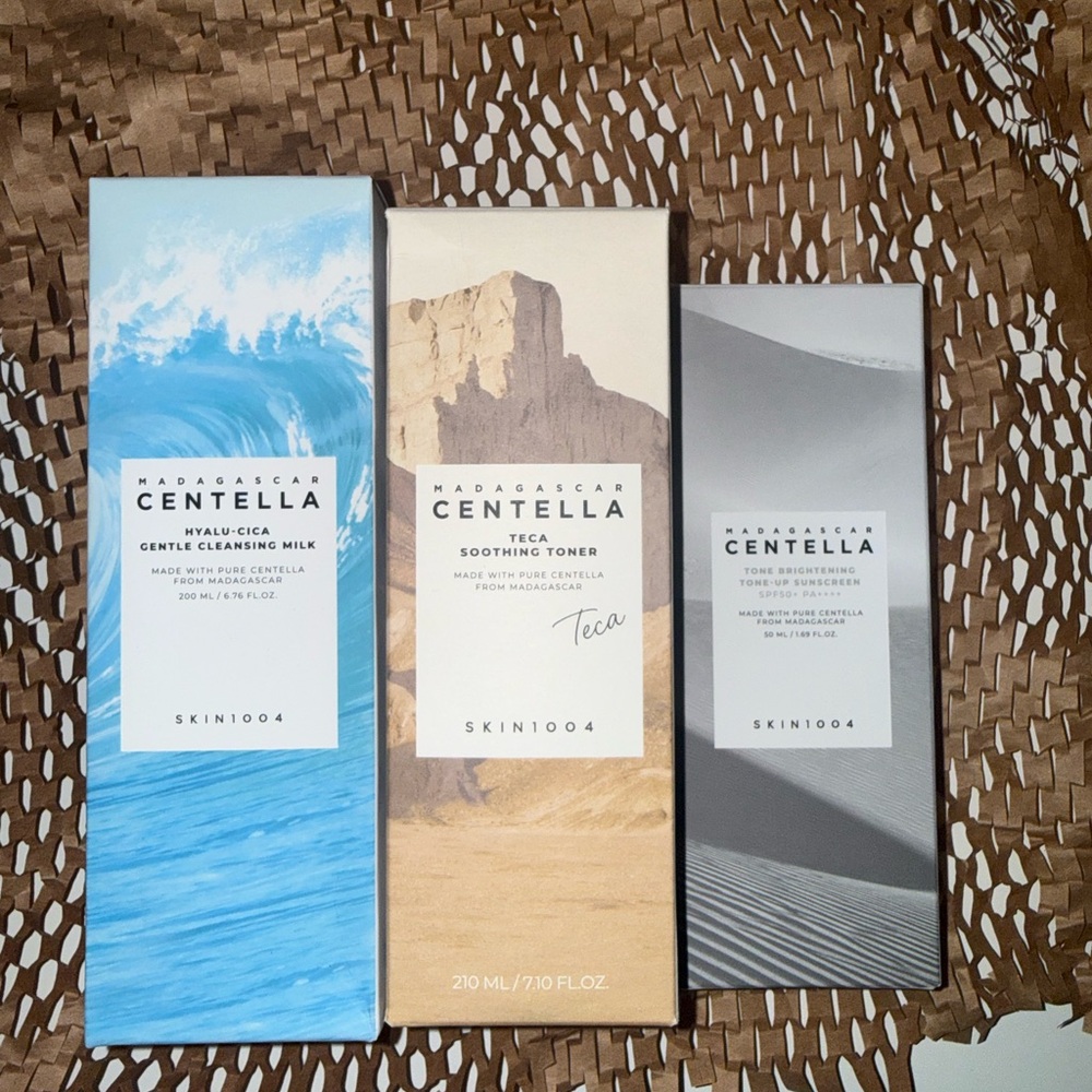 Madagascar Centella Gentle Cleansing Milk - Blue